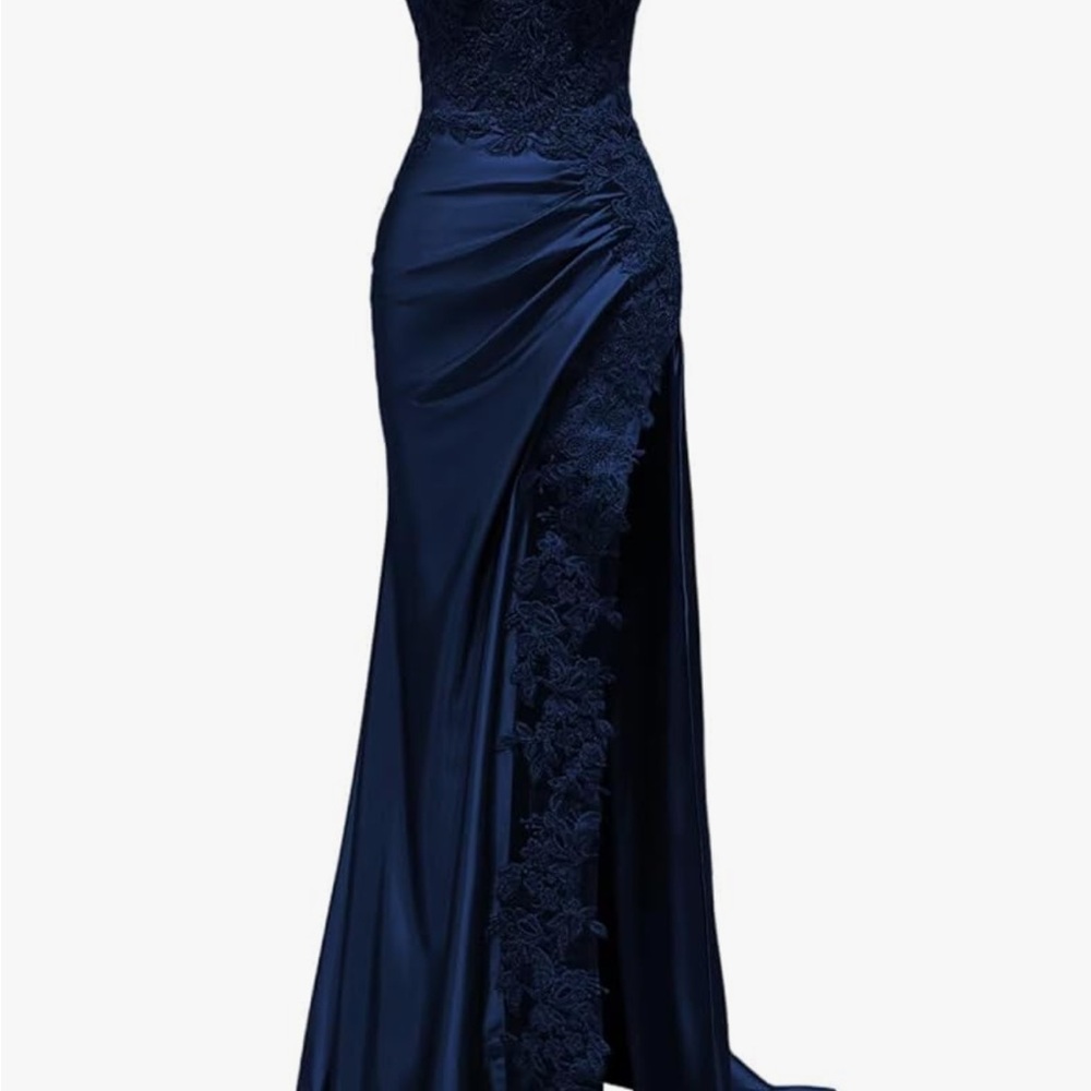 Elegant Navy Blue Evening Gown